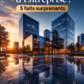 Femme d'affaires examinant des documents sur l'immobilier commercial
