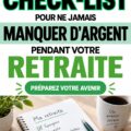 Une femme examinant une checklist de retraite dans un cadre chaleureux et accueillant.