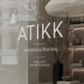 Image d'une agence immobilière au design attrayant mettant en avant un branding réfléchi.