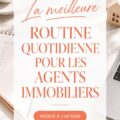 Une agent immobilier consultant son agenda pour une journée bien organisée.